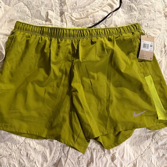 Nike Dri-Fit Shorts - XXL - NWT - Picture 1 of 5